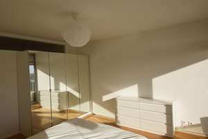 Einfach schön wohnen.  Parkett, Balkon, EBK und geh. Ausstattung, mit Stellplatz und Keller – Luxemburger Straße 124, 50939 Sülz, Köln – Vorschaubild 12