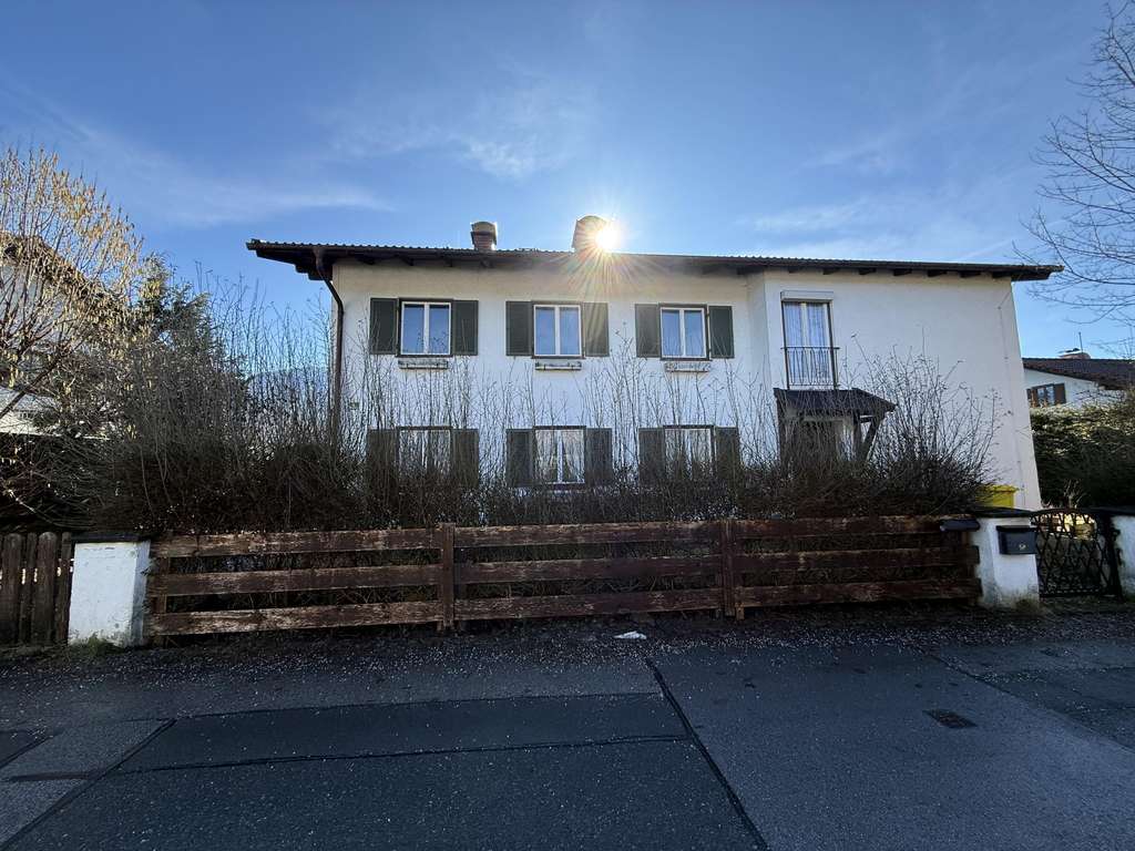 Immobilie in Ohlstadt - Erwecken Sie den Charm des Hauses! - Bild 2