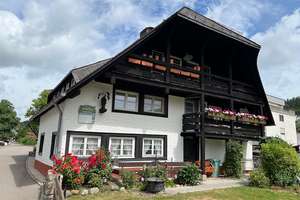 Schmuckstück an der Haslach - 3 Wohnungen, 4 Fewos und 1 Gewerbeeinheit – Die vollständige Adresse der Immobilie erhältst du vom Anbieter., 79853 Lenzkirch – Vorschaubild 2