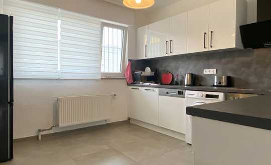 Renovierte 2ZKB I WG-geeignet I Zentral I 2 Stellplätze I PROVISIONSFREI