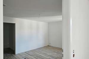 Frisch saniert: Dachgeschosswohnung mit Südwest-Balkon – Sankt-Michael-Straße 5, 39112 Sudenburg, Magdeburg – Vorschaubild 6