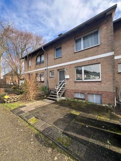 https://pictures.immobilienscout24.de/listings/c96c99d8-91fe-4e1a-b27c-c406e8756fa9-1883899343.jpg/ORIG/resize/540x540%3E/format/jpg/quality/80