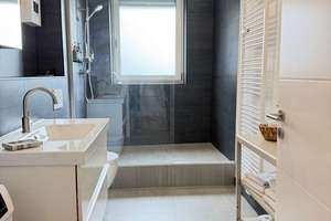 Sanierte 2 Zimmer Wohnung, möbliert und bezugsfertig – Friedrichstraße 125, 40217 Unterbilk, Düsseldorf – Vorschaubild 4
