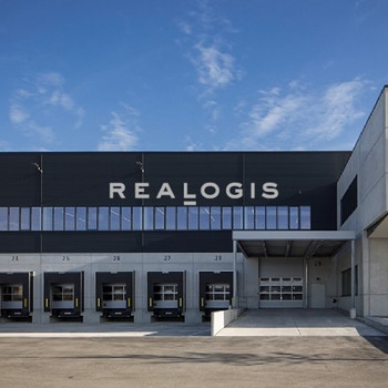 Lager/Logistik - 10,50 m UKB - 10x Rampe