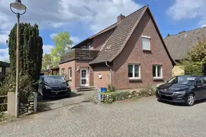RESERVIERT Zentrumsnahes Einfamilienhaus in Sackgassen-Spielstraße – Heidekreis – Vorschaubild 1
