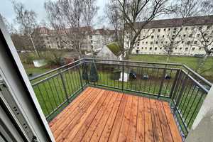 ***Traumhaft modernisierte 2-Zimmer-Wohnung mit Balkon & Tageslichtbad zu vermieten*** – Arthur-Winkler-Straße 61, 4319 Leipzig – Vorschaubild 2