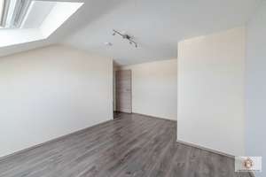 Lichtdurchflutetes Wohnerlebnis mit Weitblick – DG-Wohnung mit Dachterrasse – Die vollständige Adresse der Immobilie erhältst du vom Anbieter., 42289 Heckinghausen, Wuppertal – Vorschaubild 6