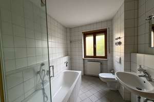 Zentral und ruhig wohnen: Sehr schöne 2-Zimmer-Wohnung mit Einbauküche und Terrasse – Die vollständige Adresse der Immobilie erhältst du vom Anbieter., 91052 Röthelheim, Erlangen – Vorschaubild 4