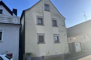 *RESERVIERT* Familienfreundliches Haus mit Balkon, Hof und Nebengebäude in ruhiger Dorflage! – Die vollständige Adresse der Immobilie erhältst du vom Anbieter., 97478 Knetzgau – Vorschaubild 9