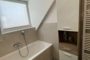 Moderne 3-Zimmer Wohnung zum Wohlfühlen
Guttensteinweg 2a, 93059 Regensburg – Die vollständige Adresse der Immobilie erhältst du vom Anbieter., 93059 Weichs, Regensburg – Vorschaubild 19