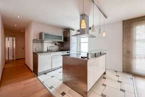 Mitten in der Altstadt – großzügige 3-Zimmer-Wohnung mit Balkon & Stellplatz – Die vollständige Adresse der Immobilie erhältst du vom Anbieter., 90403 Altstadt, Sankt Sebald, Nürnberg – Vorschaubild 7