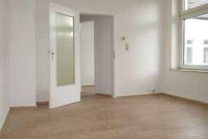 frisch renovierte 1-Zimmer-Wohnung in Krefeld (+Stellplatz oder Garage verfügbar) – Vereinsstr. 84, 47799 Krefeld – Vorschaubild 1