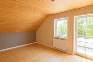 Großzügig leben & wohnen -  Besonderes Holzhaus mit großem Garten & Garage in Großalfalterbach – Die vollständige Adresse der Immobilie erhältst du vom Anbieter., 92364 Deining – Vorschaubild 14
