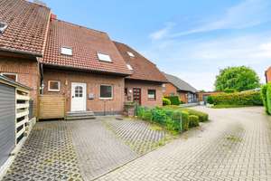 Familienhaus vor den Toren Hamburgs – Die vollständige Adresse der Immobilie erhältst du vom Anbieter., 25462 Rellingen – Vorschaubild 2