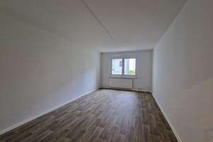 Gratis 300€ Gutschein bis 31.01.2026***Frisch renovierte 1-Zimmer-Wohnung mit Wannenbad! – Deiwitzweg 44, 4207 Lausen-Grünau, Leipzig – Vorschaubild 1