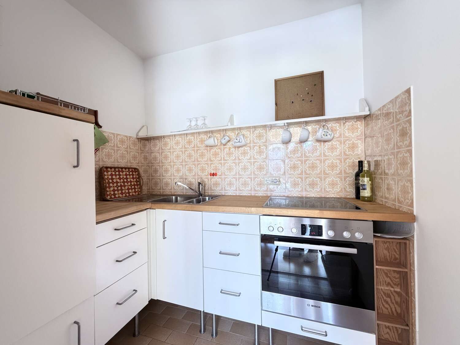 Immobilie in Winhöring - Ein Ort voller Licht und Raum: Idyllisches Einfamilienhaus mit Einliegerwohnung und Gartenzauber - Bild 1