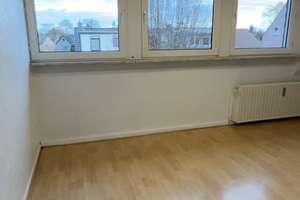 von PRIVAT: ruhig und schön wohnen: 3,5 Z | 2. OG | KM 494€ – Fernewaldstraße 37, 46119 Klosterhardt-Nord, Oberhausen – Vorschaubild 5