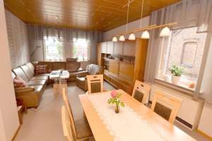 Viel Platz + schöner Garten: Großes Zweifamilienhaus mit 8 Zimmern, Keller + Garage. – Die vollständige Adresse der Immobilie erhältst du vom Anbieter., 31246 Lahstedt – Vorschaubild 4