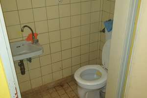 1 Zimmer mit Ladenfenster zum Hinterhof & WC in Kassel Miete oder Mietkauf ab €200 + €222 NK – Eisenschmiede 86, 34125 Nord (Holland), Kassel – Vorschaubild 6