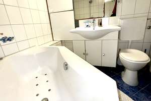 Property thumbnail 11