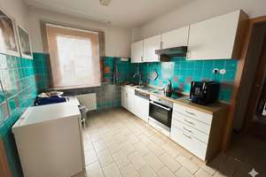 Gepflegtes 3-Familienhaus mit herrlichem Garten in bevorzugter Lage – Die vollständige Adresse der Immobilie erhältst du vom Anbieter., 74321 Bietigheim-Bissingen – Vorschaubild 8