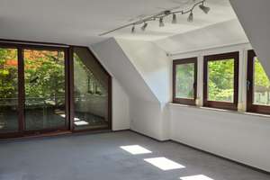 3 Zimmer, Küche, Bad, Loggia, Balkon, helle Oberwohnung im grünen, Rolläden, Stellplatz – Die vollständige Adresse der Immobilie erhältst du vom Anbieter., 28755 Oberneuland, Bremen – Vorschaubild 2