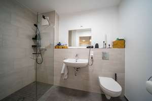 Stilvolle 2-Zimmer-Wohnung mit hochwertiger Einbauküche und Balkon – 93051 Großprüfening-Dechbetten-Königswiesen, Regensburg – Vorschaubild 9