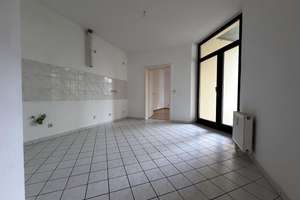 Stilvolles Wohnen im Herzen von Stadtfeld Ost – Großzügige 4-Zimmer-Wohnung mit Lift & Balkon – Alexander Puschkin Straße 18, 39108 Stadtfeld Ost, Magdeburg – Vorschaubild 13