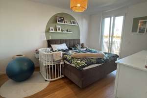 Familienglück mit guter Aussicht * 3-Zi. mit Wintergarten und Balkon * 90 m² * Baujahr 2020 – Welfenstr. 12, 81541 Obere Au, München – Vorschaubild 7