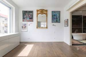 Ruhiges Hinterhaus | Luxus-Neubau mit 24 m² Süd-West-Terrasse | Tiefgarage – Greifswalder Str. 15, 10405 Prenzlauer Berg, Berlin – Vorschaubild 3