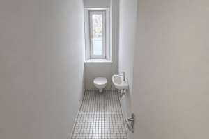 Attraktive 3-Zimmer Dachgeschoßwohnung in stilvollem Altbau – Die vollständige Adresse der Immobilie erhältst du vom Anbieter., 80687 Friedenheim, München – Vorschaubild 9