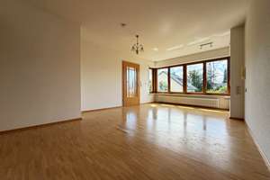 Großzügiges Zuhause. 8 Zimmer. 223 m².
Garten, Garage und 2 Stellplätze. Viel
Platz für Ihre Ideen – Die vollständige Adresse der Immobilie erhältst du vom Anbieter., 78244 Gottmadingen – Vorschaubild 4