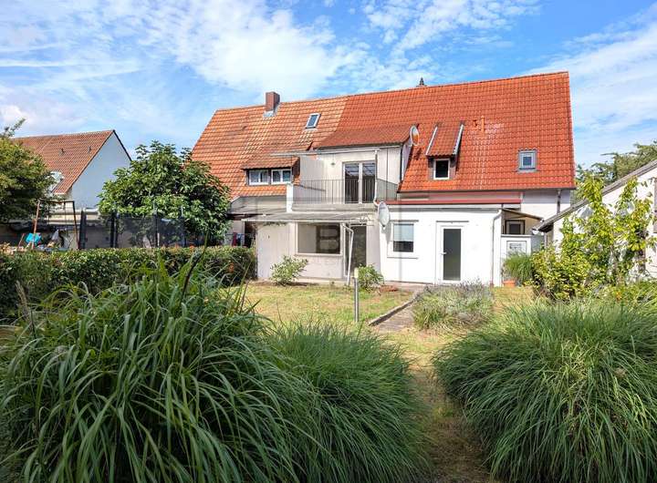 Real Estate Title Image Background