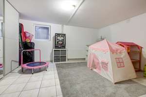 Privat 7-Zim-Reihenhaus mit Potenzial in begehrter Lage nahe Friedberger Warte / IB Hotel, 60389 FFM – 60389 Preungesheim, Frankfurt am Main – Vorschaubild 16