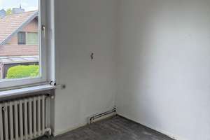 Geräumiges 8-Zimmer Haus in Söhlde mit Hallen und großem Grundstück – Die vollständige Adresse der Immobilie erhältst du vom Anbieter., 31185 Söhlde – Vorschaubild 8