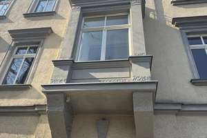 Denkmalgeschütztes Mehrfamilienhaus im beliebten Stadtgebiet Schloßchemnitz mit neuer Heizungsanlage – Die vollständige Adresse der Immobilie erhältst du vom Anbieter., 9113 Schloßchemnitz, Chemnitz – Vorschaubild 2