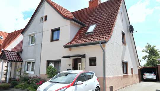 Bild von 0 % Käuferprovision! Erschwingliche Doppelhaushälfte für die kleine Familie mit traumhaftem Garten!