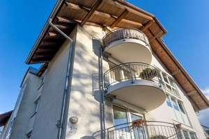 Drei Balkone, viel Licht, tolle Aussicht – Ihr neues Zuhause in Freiburg – Die vollständige Adresse der Immobilie erhältst du vom Anbieter., 79249 Merzhausen – Vorschaubild 19