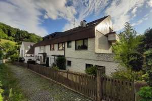 Viel Platz & Raum - Mehrparteienhaus + Werkstatt