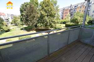 *Hier ist Platz für die ganze Familie - Balkon, begrünter Innenhof und Stellplatz* – Gießerstraße 27, 9130 Chemnitz – Vorschaubild 9