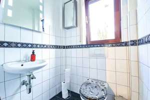 2-Zimmer-Wohnung mit Wintergarten im Rodgebiet Pforzheim zu vermieten – Schwarzwaldstr. 87, 75173 Südweststadt, Pforzheim – Vorschaubild 3