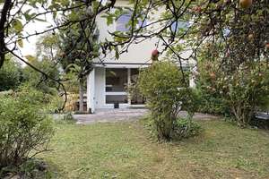Süßes Reiheneckhaus mit bezauberndem Garten und Garage. – Die vollständige Adresse der Immobilie erhältst du vom Anbieter., 73557 Mutlangen – Vorschaubild 1