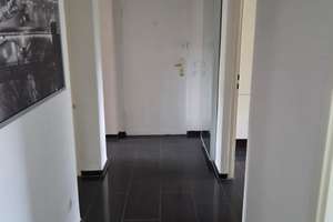 Helle 4-Zimmer-Dachgeschosswohnung mit Balkon, Stellplatz & modernisierter Ausstattung in Oberhausen – 46119 Osterfeld-Ost, Oberhausen – Vorschaubild 13