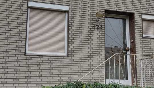 Bild von 7-Zimmer Reihenmittelhaus in Bremen-Kattenesch mit Garten