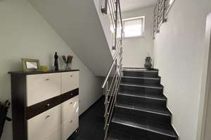 Ist das Ihr neues Zuhause in bevorzugter Wohnlage?
EFH mit ELW und großem Grundstück in Steinbach! – Die vollständige Adresse der Immobilie erhältst du vom Anbieter., 76534 Steinbach, Baden-Baden – Vorschaubild 25