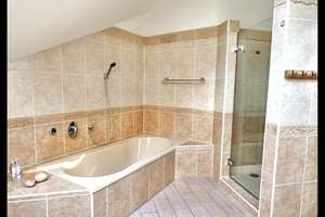 Elegantes Einfamilienhaus mit 6 Zimmern + Vollkeller in Selmsdorf 300 m² – Tannenweg 60, 23923 Selmsdorf – Vorschaubild 18