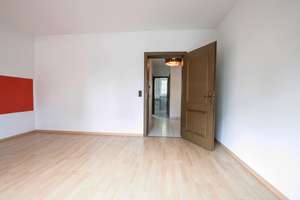 3 Familienhaus mit 2 freien, großen Wohnungen plus Garage in Bergheim-Büsdorf – Windmühlenstr. 24, 50129 Bergheim – Vorschaubild 16