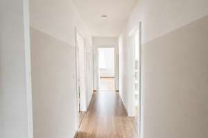 Großzügige 4-Zimmer-Dachgeschosswohnung mit 109,65 m² und Einbauküche in Kiel-Hassee – Die vollständige Adresse der Immobilie erhältst du vom Anbieter., 24113 Hassee, Kiel – Vorschaubild 10