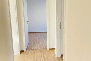Helle und gemütliche 3-Raumwohnung mit Einbauküche und Balkon – Hohe Str. 3, 39124 Neue Neustadt, Magdeburg – Vorschaubild 3