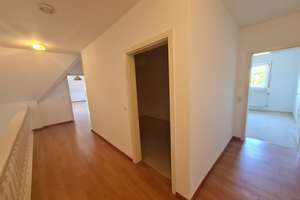 Lichtdurchflutete Wohnung (ca. 245 m² ) mit sehr großer Terrasse und eigenem Garten zu vermieten – Die vollständige Adresse der Immobilie erhältst du vom Anbieter., 65468 Trebur – Vorschaubild 17